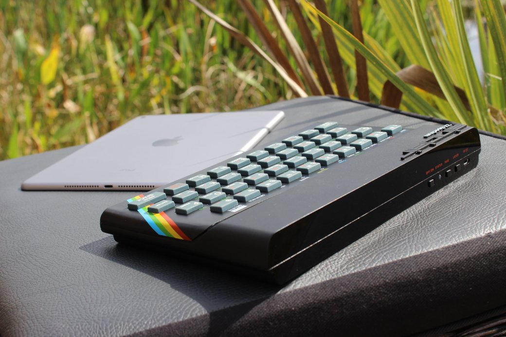 Sinclair ZX Spectrum Vega: легенда игровой индустрии всего за $150. - Изображение 1 Sinclair ZX Spectrum Vega: легенда игровой индустрии всего за $150. - Изображение 1