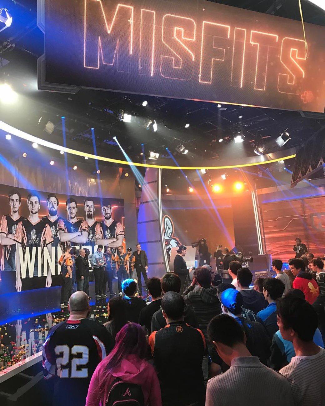 Overwatched. Почему Blizzard хочет, но пока не может в киберспорт. - Изображение 7 Overwatched. Почему Blizzard хочет, но пока не может в киберспорт. - Изображение 7