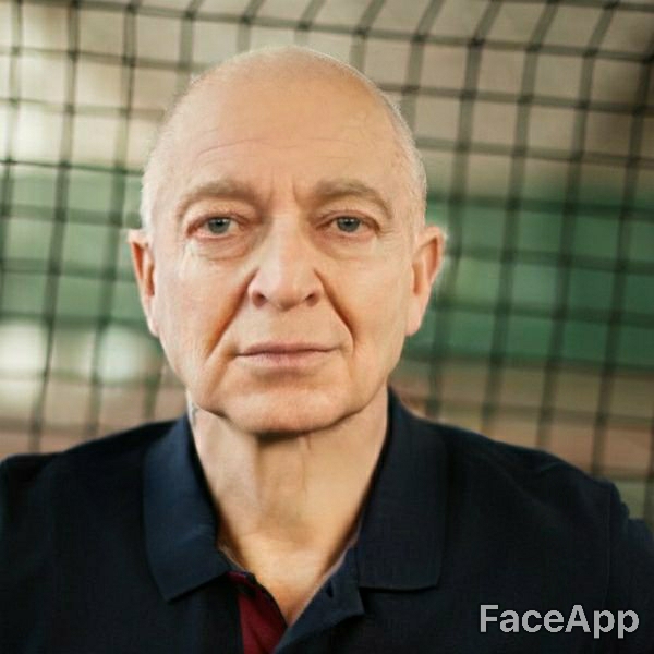 FaceApp снова в моде. Как бы выглядели ваши любимые знаменитости в пожилом возрасте? | - Изображение 2